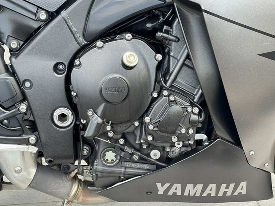 2014 Yamaha YZF R1