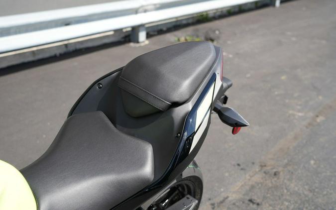 2026 Kawasaki Ninja 500 ABS Metallic Yellowish Green/Ebony