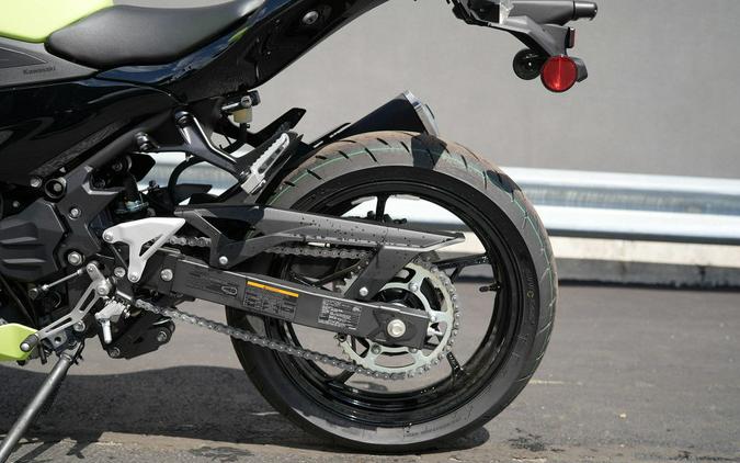 2026 Kawasaki Ninja 500 ABS Metallic Yellowish Green/Ebony
