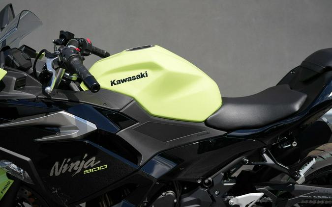 2026 Kawasaki Ninja 500 ABS Metallic Yellowish Green/Ebony