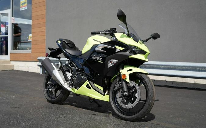 2026 Kawasaki Ninja 500 ABS Metallic Yellowish Green/Ebony