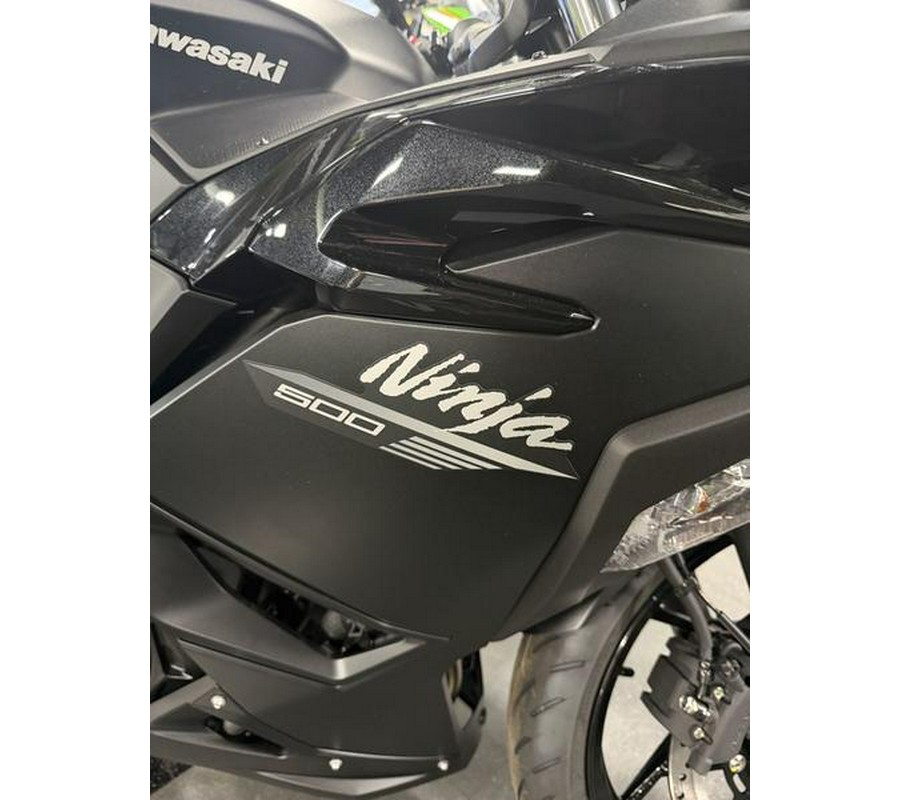 2026 Kawasaki Ninja® 500 ABS Metallic Flat Spark Black