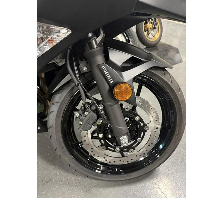 2026 Kawasaki Ninja® 500 ABS Metallic Flat Spark Black