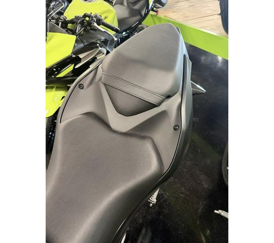 2026 Kawasaki Ninja® 500 ABS Metallic Flat Spark Black