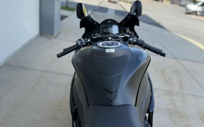 2025 Kawasaki Ninja ZX10R ABS