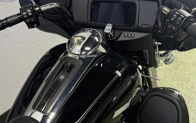 2023 Harley-Davidson® FLHTCUTG - Tri Glide® Ultra