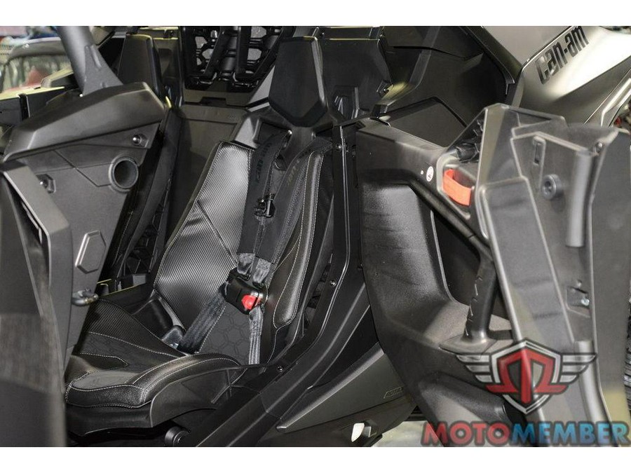 2026 Can-Am Maverick R Max X RS With Smart-Shox