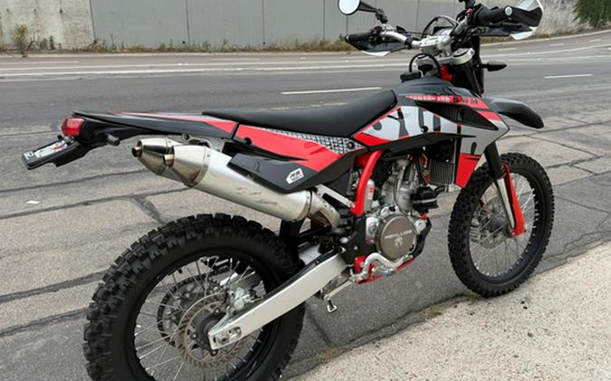 2019 SWM RS500R