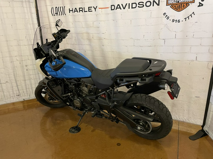 2022 Harley-Davidson Pan America™ 1250 Special RA1250S Fastback Blue / White Sand Pearl