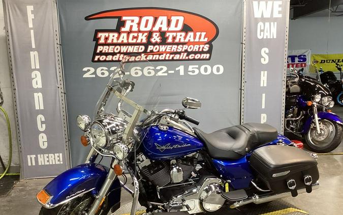 2010 Harley-Davidson® FLHRC - Road King® Classic