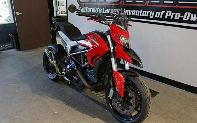 2016 Ducati Hyperstrada 939 Red