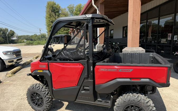 2026 Honda Pioneer 1000 Deluxe