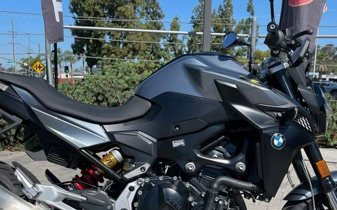 2022 BMW F 900 R Black Storm Metallic