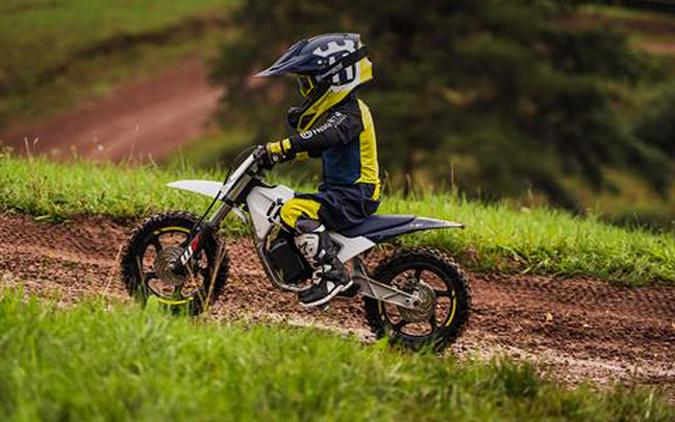 2024 Husqvarna EE 2