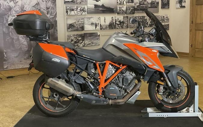 2016 KTM SUPER DUKE 1290 GT