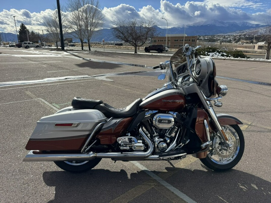 2014 Harley-Davidson® CVO™ Electra Glide Ultra Limited®