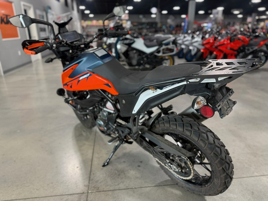 2022 KTM Adventure 390