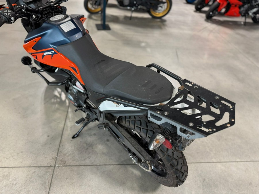 2022 KTM Adventure 390