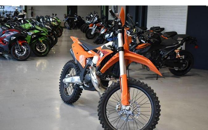 2025 KTM XC 300