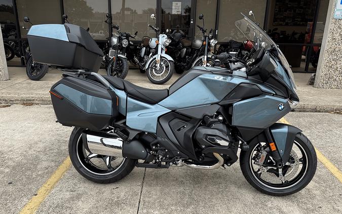 2026 BMW R1300RT