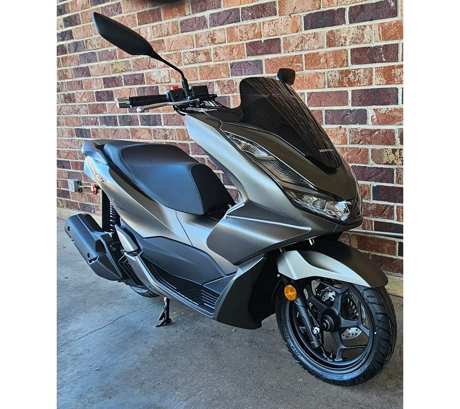 2024 Honda® PCX