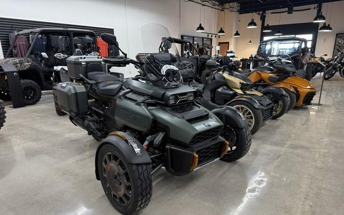 2025 Can-Am Canyon Redrock