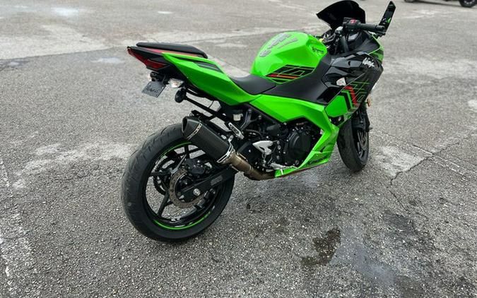 2023 Kawasaki Ninja 400 KRT Edition