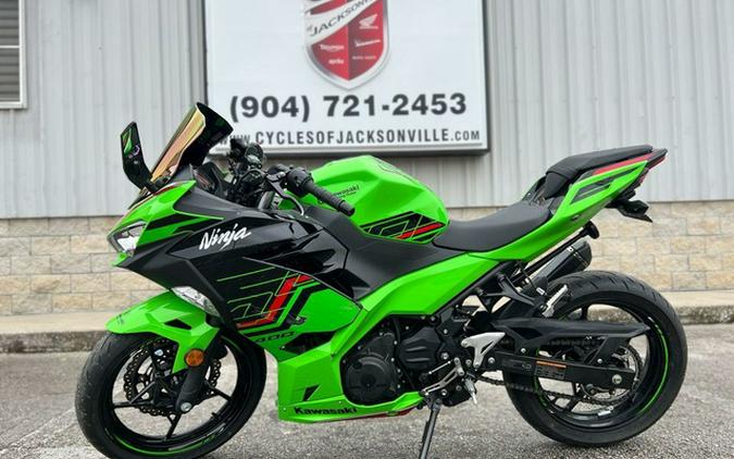 2023 Kawasaki Ninja 400 KRT Edition