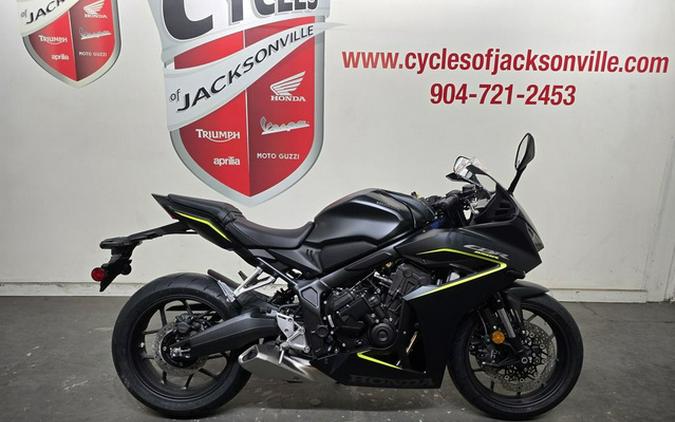 2026 Honda CBR650R E-Clutch