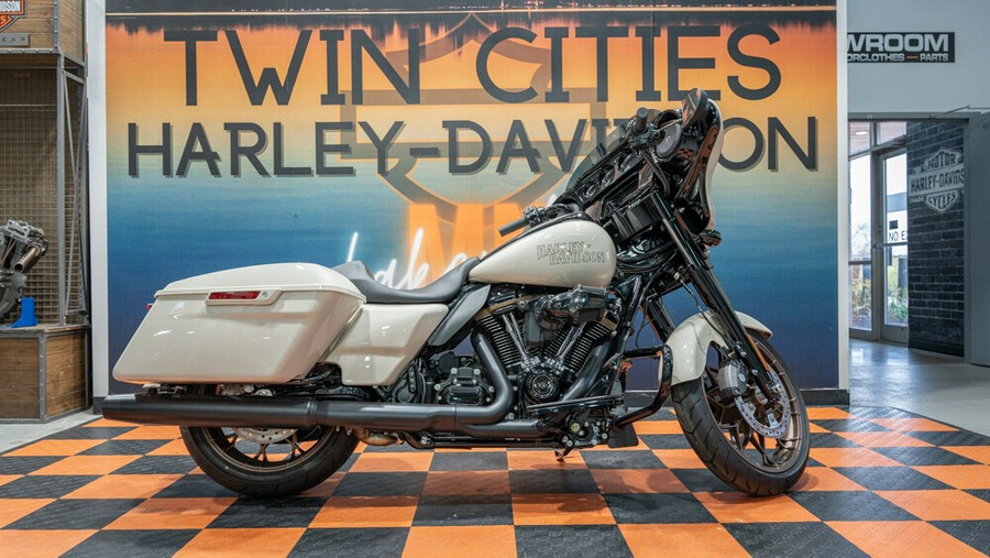 2023 Harley-Davidson Street Glide St Grand American Touring FLHXST