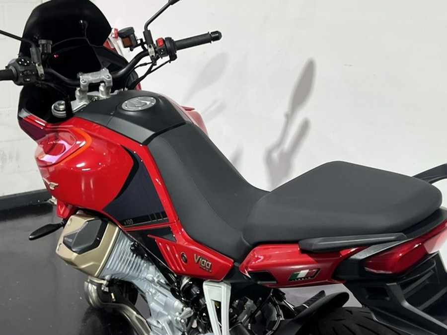 2023 Moto Guzzi V100 Mandello