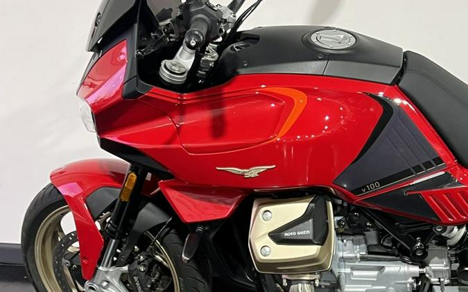 2023 Moto Guzzi V100 Mandello