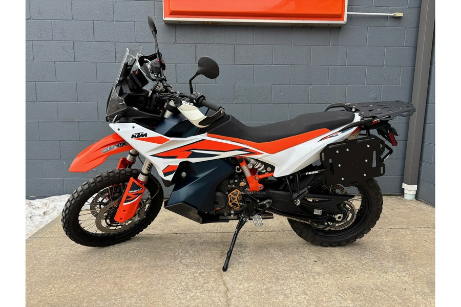 2023 KTM 890 Adventure R