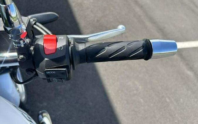 2023 Moto Guzzi V7 Special