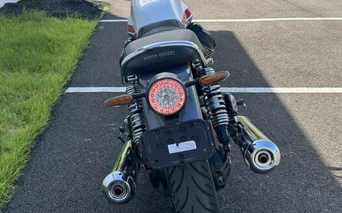 2023 Moto Guzzi V7 Special