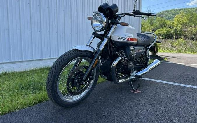 2023 Moto Guzzi V7 Special