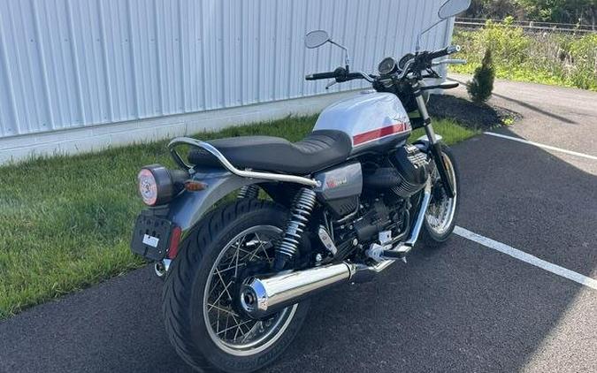 2023 Moto Guzzi V7 Special