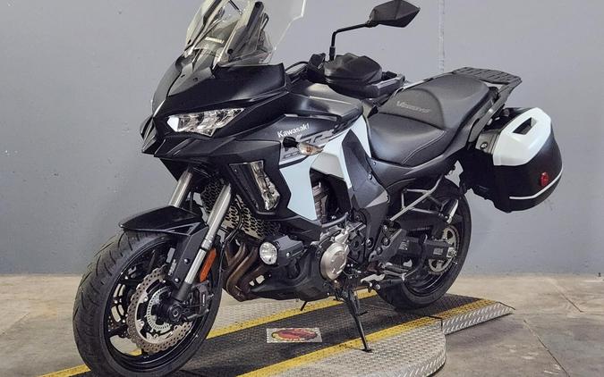 2019 Kawasaki Versys 1000 SE LT+
