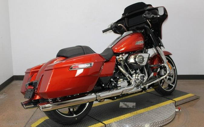 Harley-Davidson Street Glide® 2024 FLHX 84403389 WHISKEY FIRE