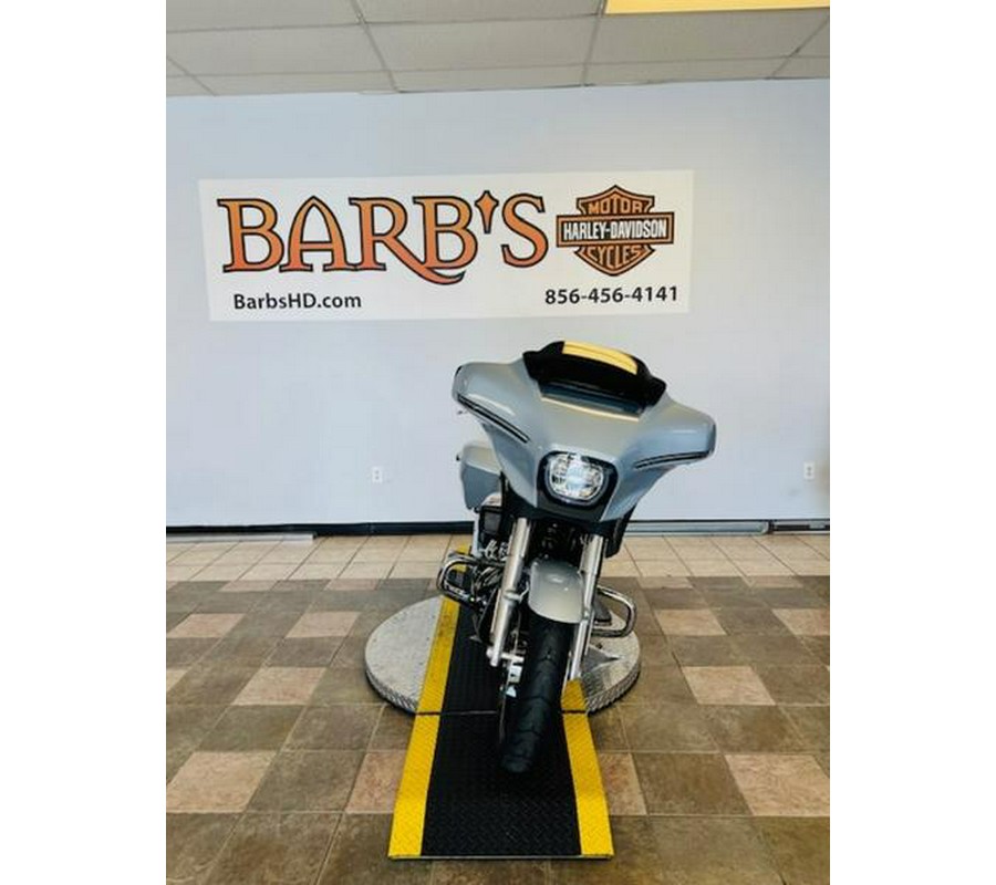 2025 Harley-Davidson® FLHX - Street Glide®