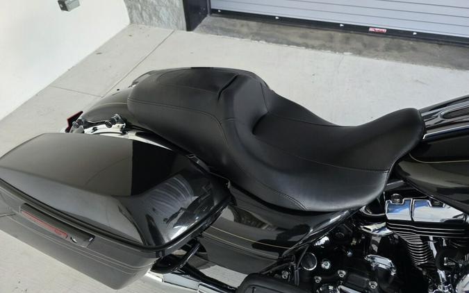 2016 Harley-Davidson® Road Glide® Special