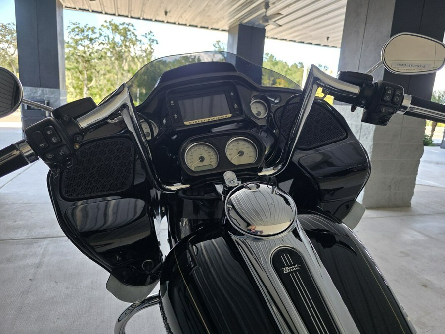 2016 Harley-Davidson® Road Glide® Special