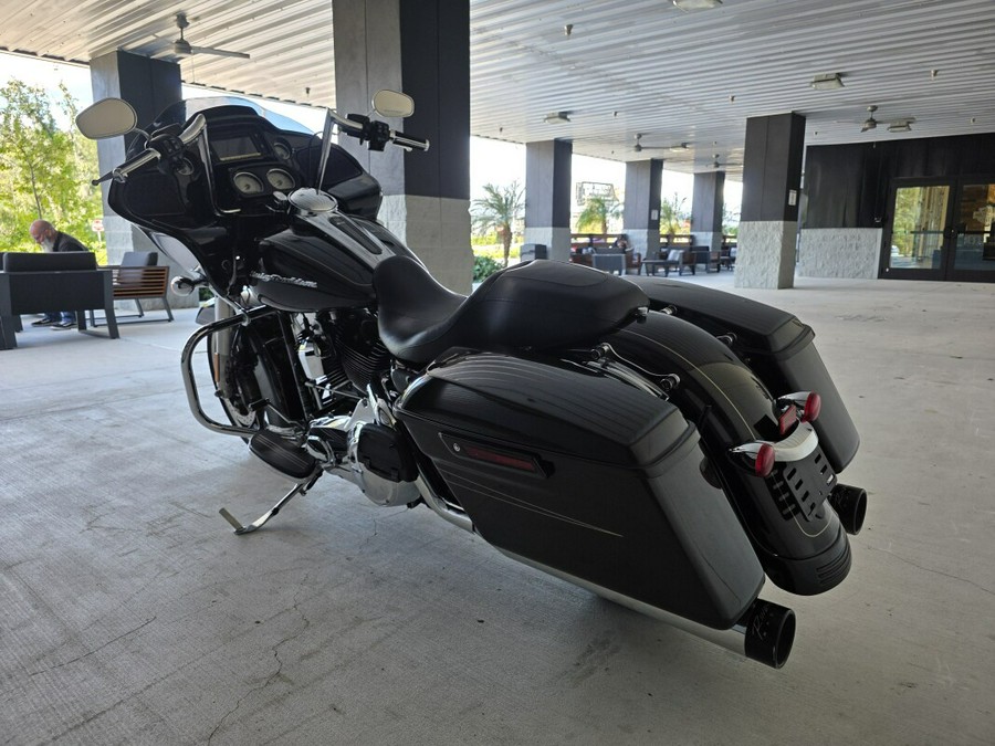 2016 Harley-Davidson® Road Glide® Special