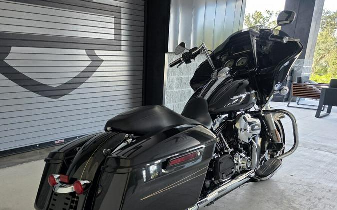 2016 Harley-Davidson® Road Glide® Special