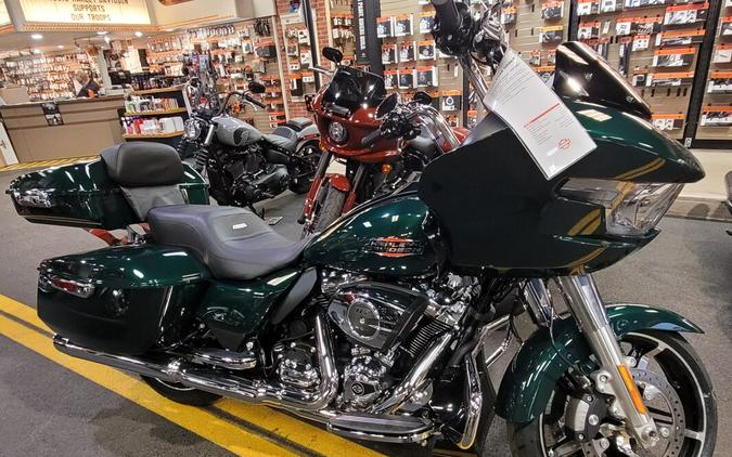 2024 Harley-Davidson Road Glide® Alpine Green