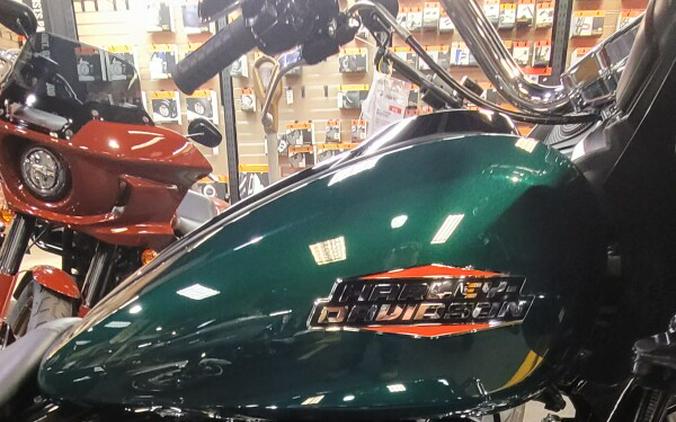 2024 Harley-Davidson Road Glide® Alpine Green