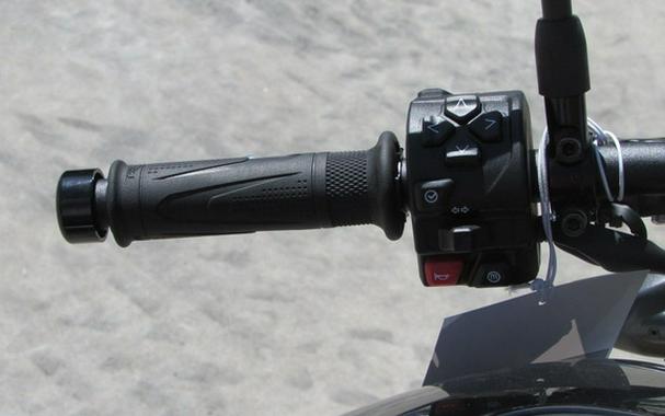 2025 Triumph Trident 660 Cosmic Yellow/Sapphire Black