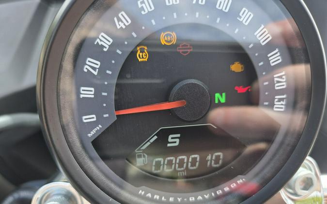 FXLRST 2025 Low Rider™ ST