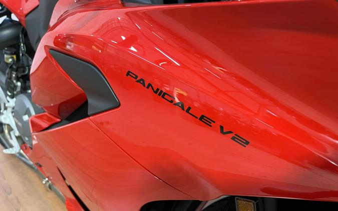 2026 Ducati PANIGALE V2