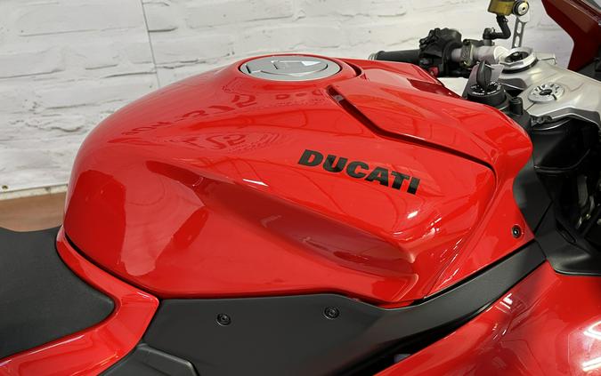 2026 Ducati PANIGALE V2